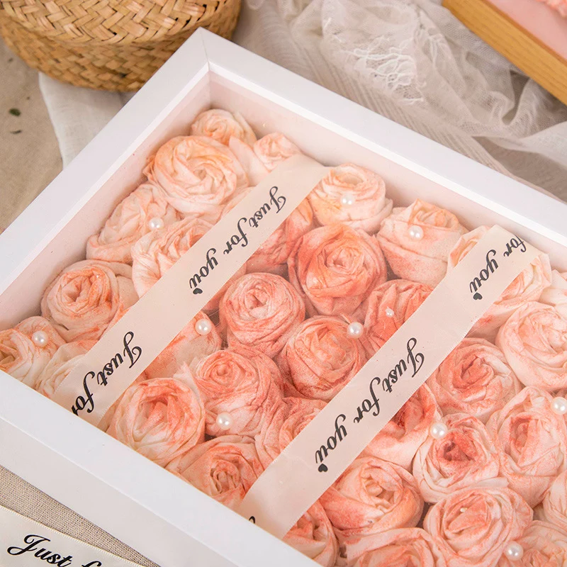 Dekorative Blumen Schattenbox