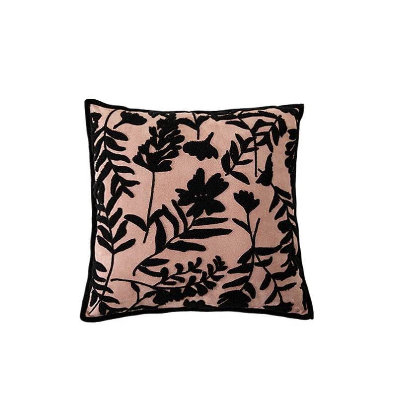 Quadratisches Zierkissen mit floraler Flockstickerei und feiner Paspelkante
