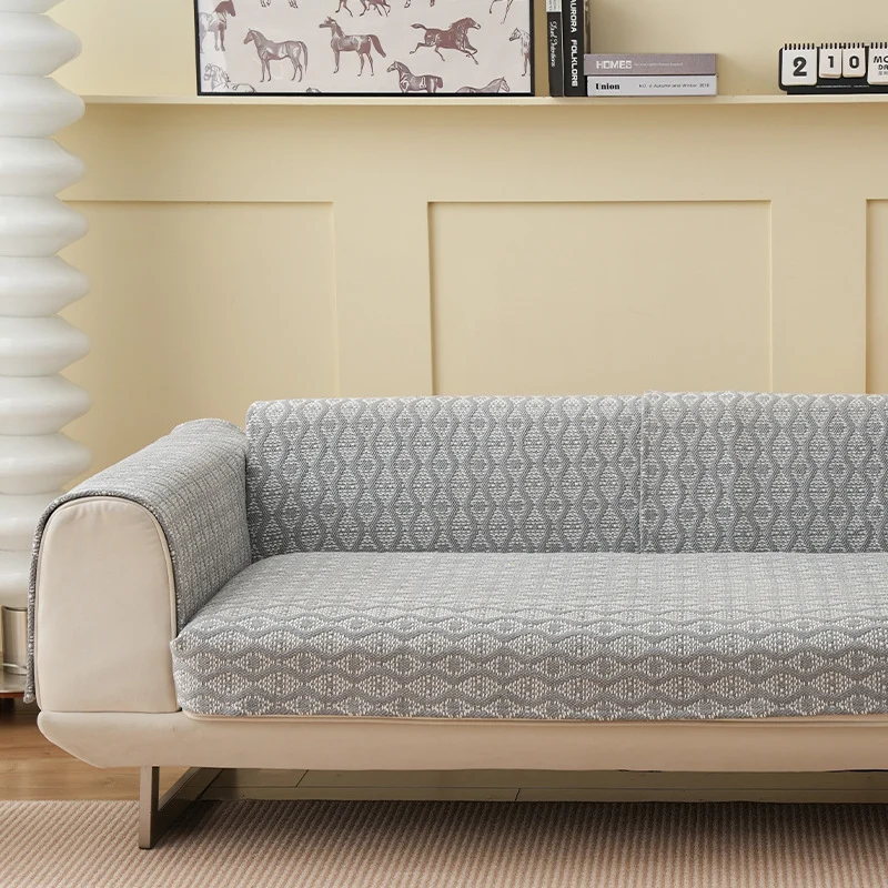 Low‑Profile Lounge‑Sofa mit abnehmbarem Jacquard‑Überzug und abgerundeten Polsterarmlehnen