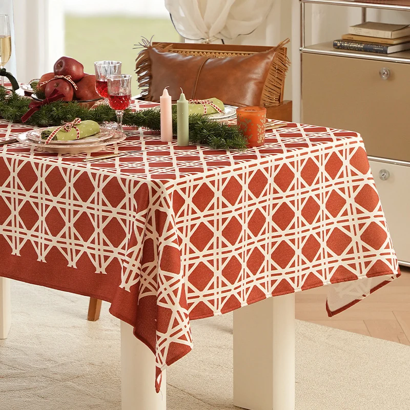 Jacquard-gewebte Tischdecke mit geometrischem Muster und wasserabweisender Oberfläche