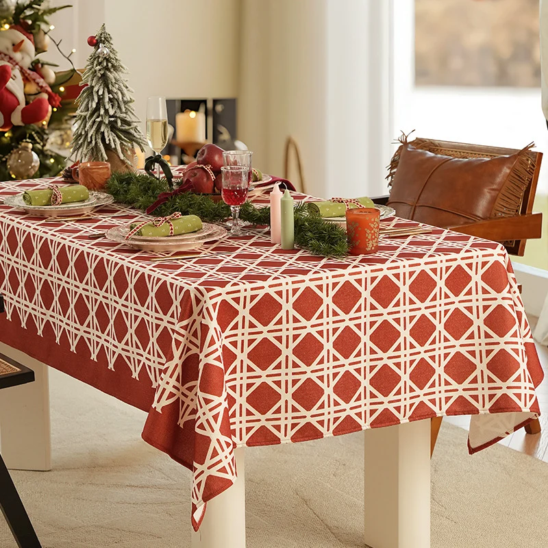 Jacquard-gewebte Tischdecke mit geometrischem Muster und wasserabweisender Oberfläche