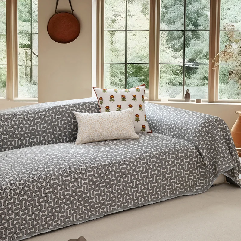 Gewebter Sofaüberwurf aus Baumwollmischgewebe mit geometrischem Muster