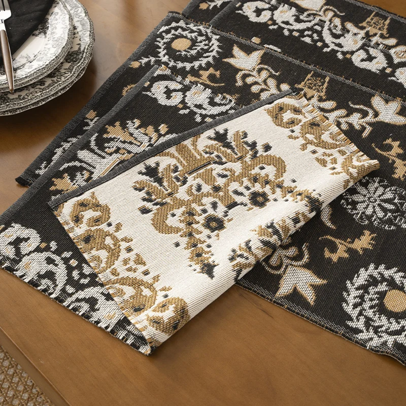 Wendbarer Jacquard-Tuchschal mit ornamentalem Webmuster