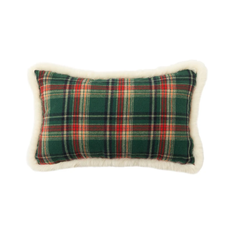 Traditionelles Tartan-Dekokissen mit flauschigem Kunstfellrand