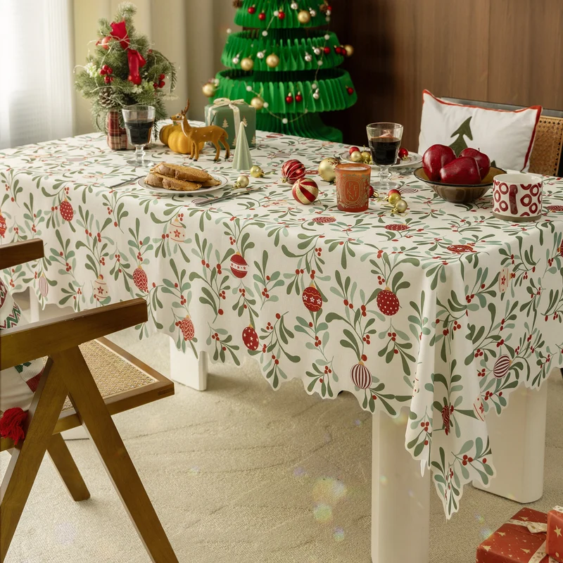 Festliche Tischdecke mit gewelltem Saum und Mistelzweig‑Print