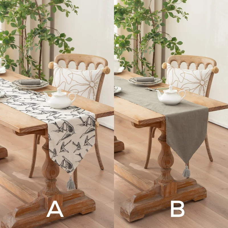 Eleganter Leinen-Tischläufer mit Quasten und dekorativem Druck