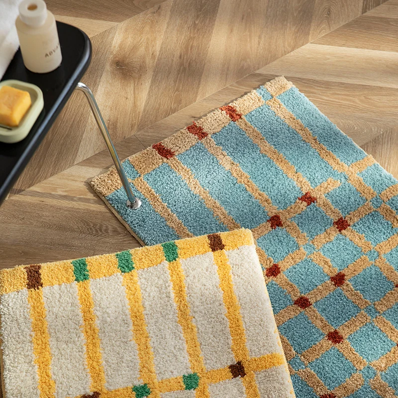 Hochfloriger Badvorleger mit geometrischem Karo‑Tufting