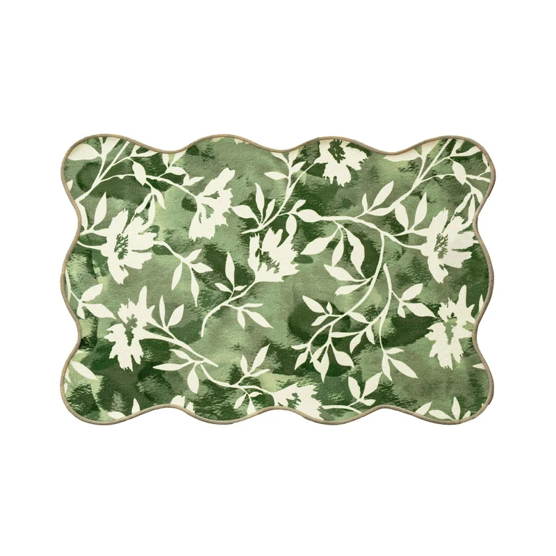 Geformter Dekor-Teppich mit gewellter Kante und floraler Aquarell-Optik