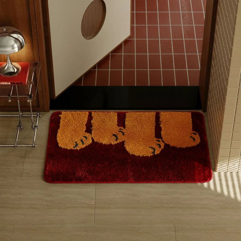 Flauschige Badezimmer-Fußmatte mit Pfotenrelief