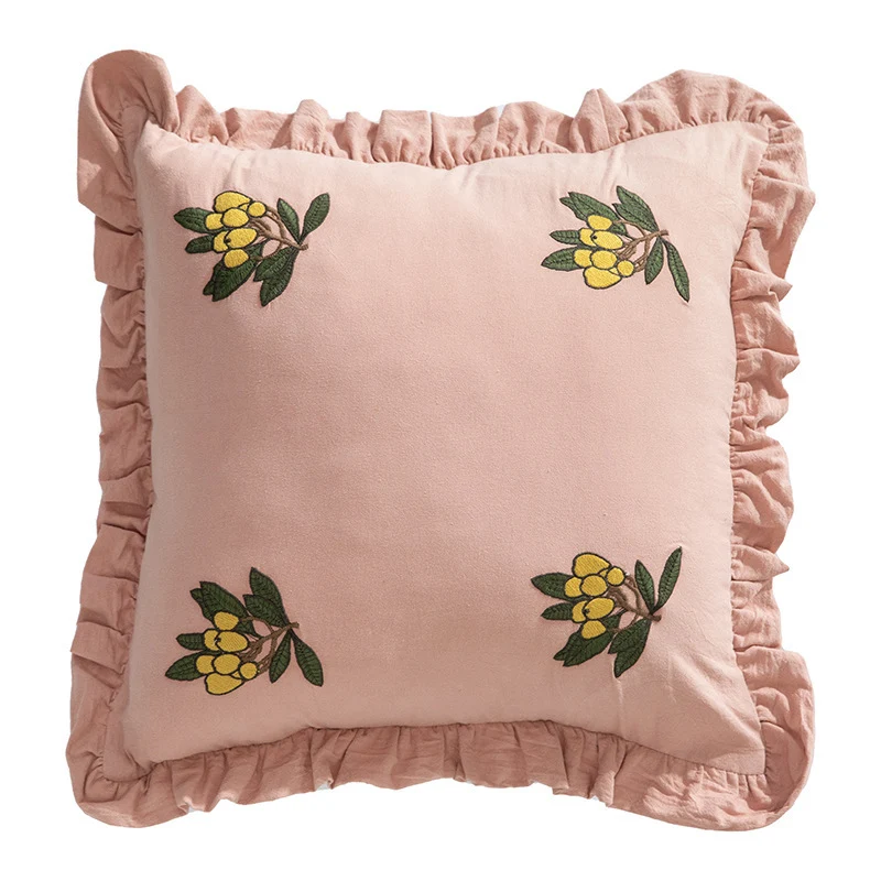 Handgetufteter quadratischer Dekokissenbezug mit floraler Chenille‑Applikation