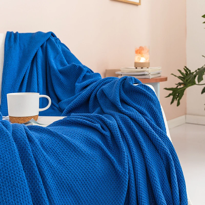 Texturiertes Strickwurfdecke