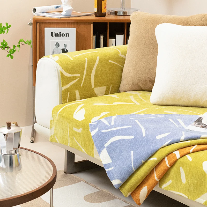 Abwischbarer Sofahusse mit abstraktem Grafikprint und elastischem Spannrand
