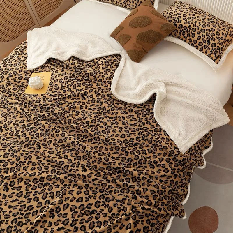 Weiches Fleece-Wurfdecke