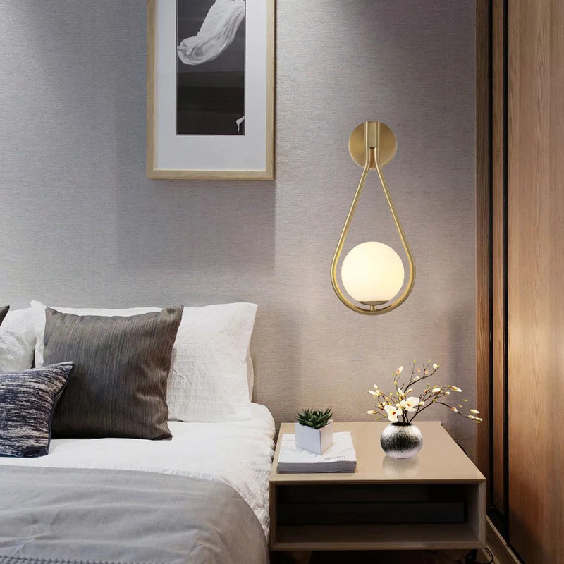 Moderne Tropfen-Wandlampe