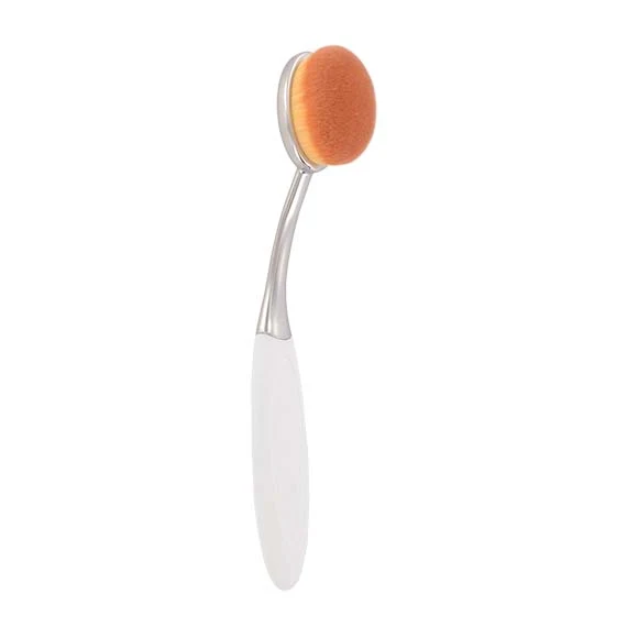 COULEUR CARAMEL Foundation Magic Brush