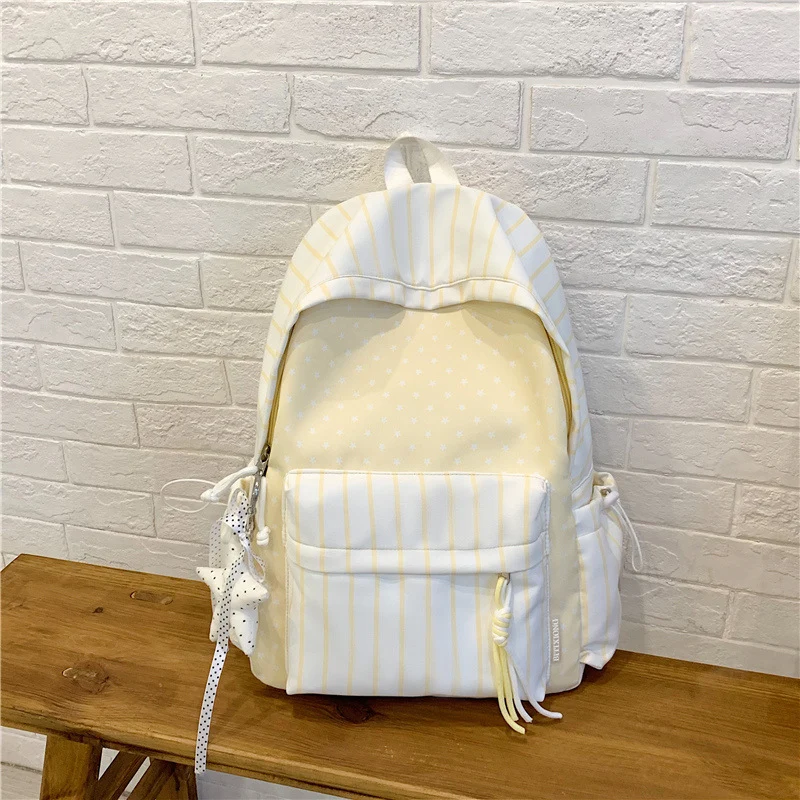 Charmanter Streifenmuster-Rucksack Karnz