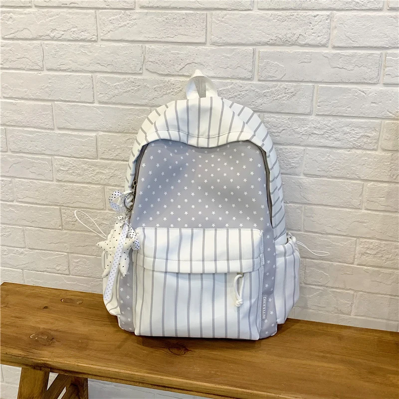 Charmanter Streifenmuster-Rucksack Karnz