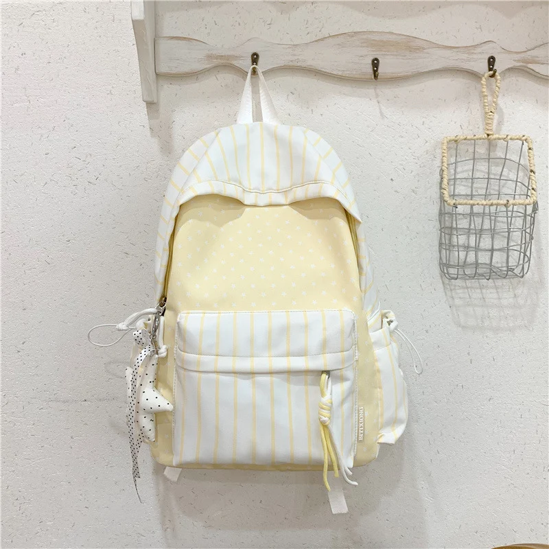 Charmanter Streifenmuster-Rucksack Karnz