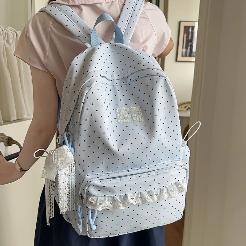 Charmanter gepunkteter Rucksack Karnz