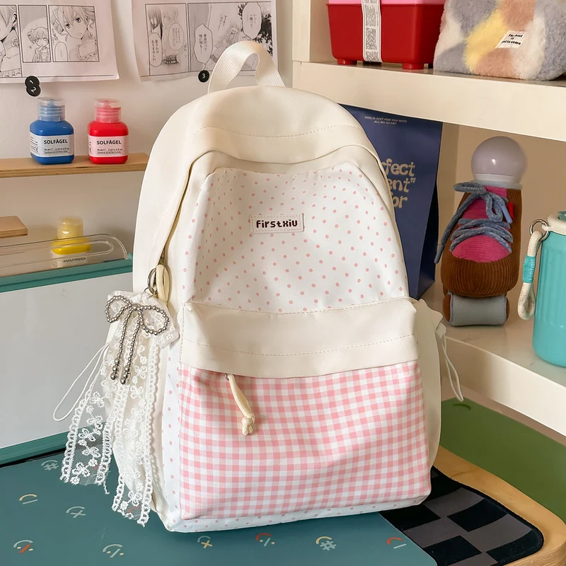Charmanter gemusterter Tagesrucksack Karnz