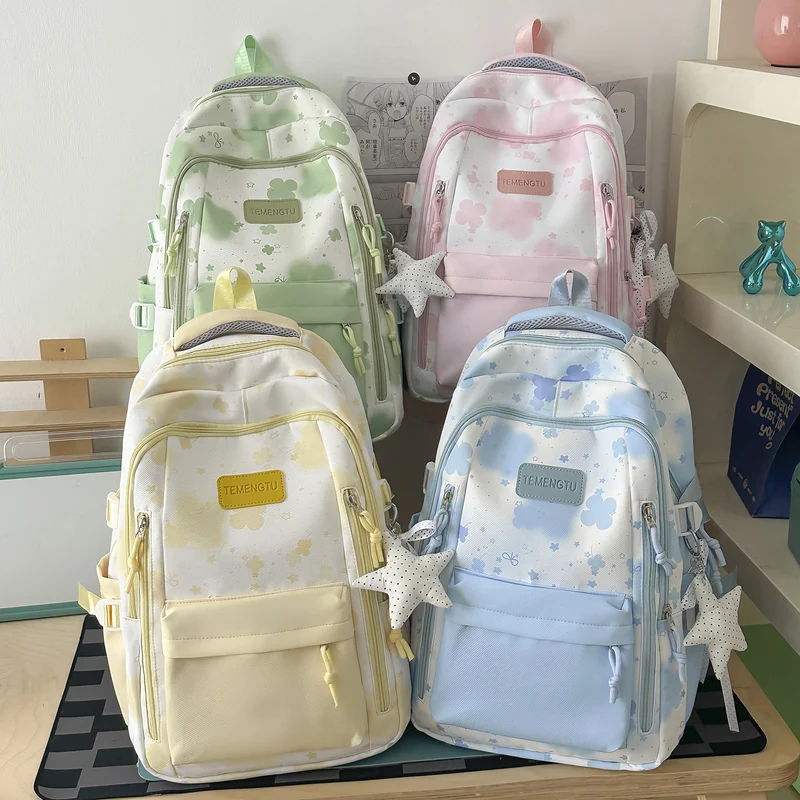 Charmanter Blumendruck Rucksack Karnz