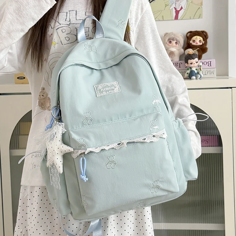 Charmanter bestickter Rucksack Karnz