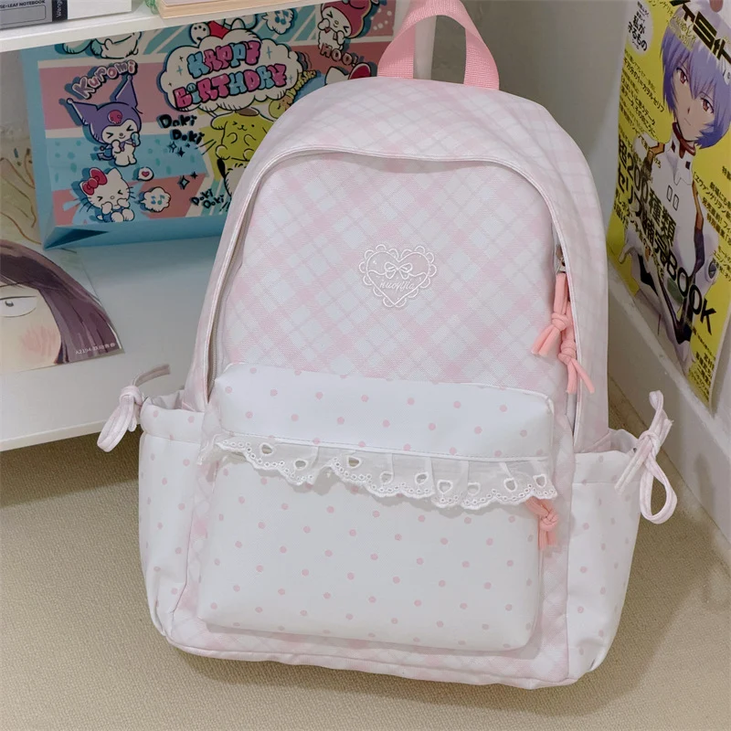 Charmanter Dekorativer Rucksack Karnz