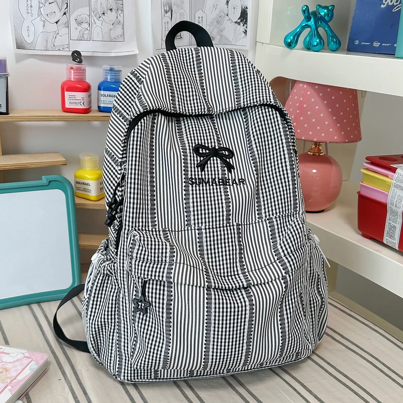 Lässiger gestreifter Rucksack Karnz