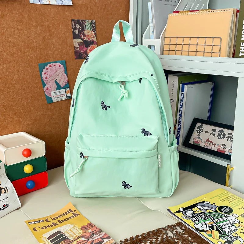 Lässiger Rucksack mit Kordelzugverschluss Karnz