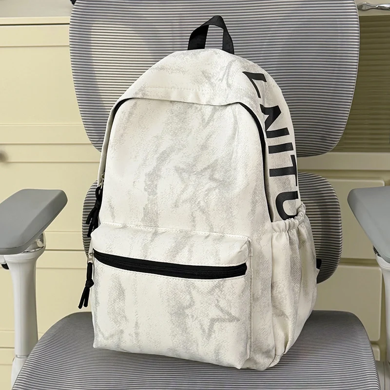 Lässiger Rucksack für Schule und Reisen Karnz