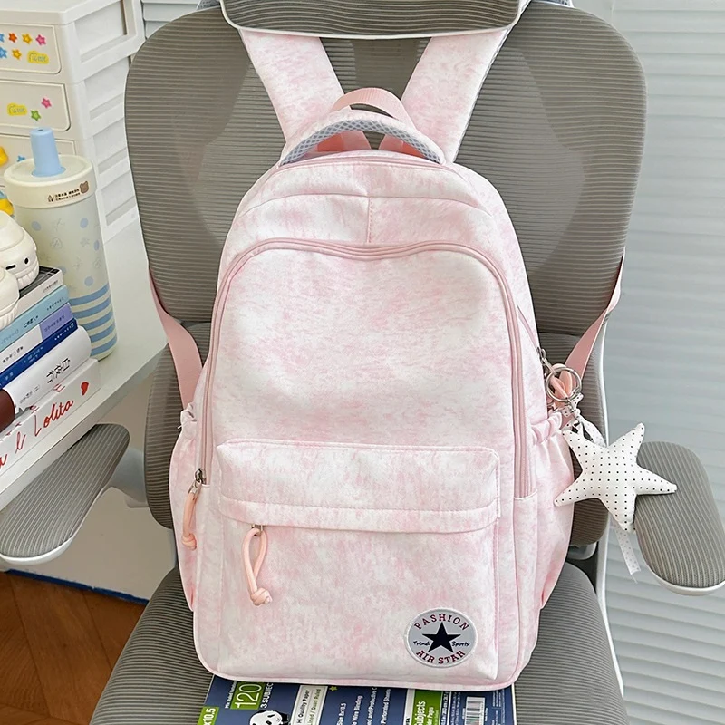 Leichtgewichtiger und trendiger Rucksack Karnz