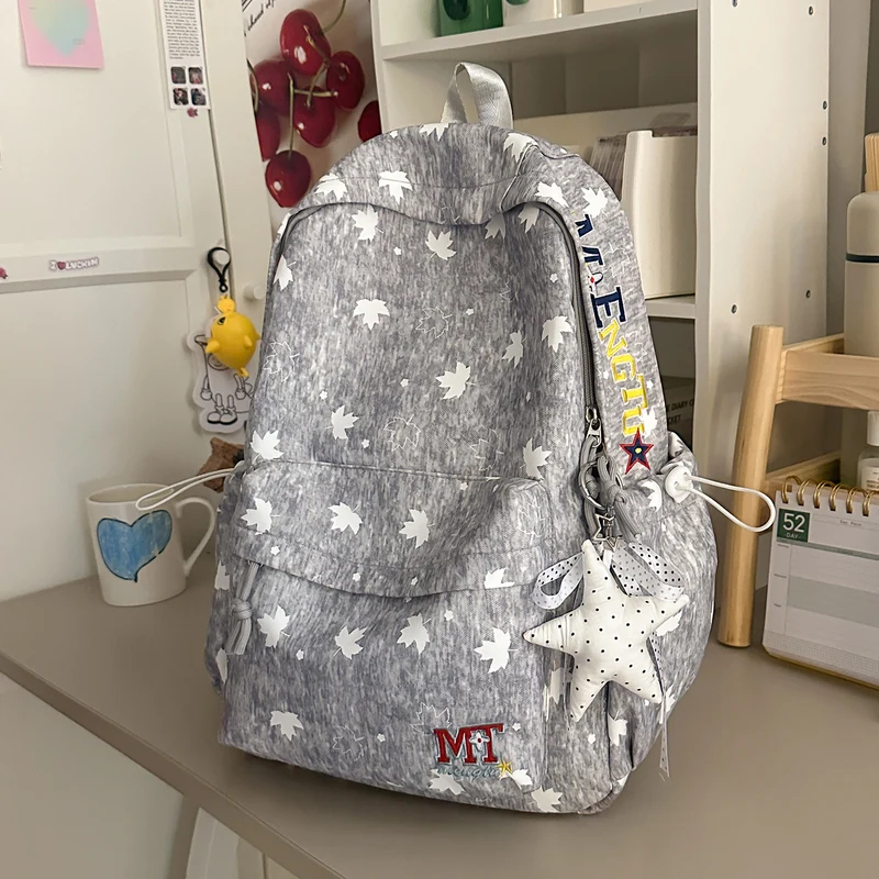 Verspielter Blumenmuster-Rucksack Karnz