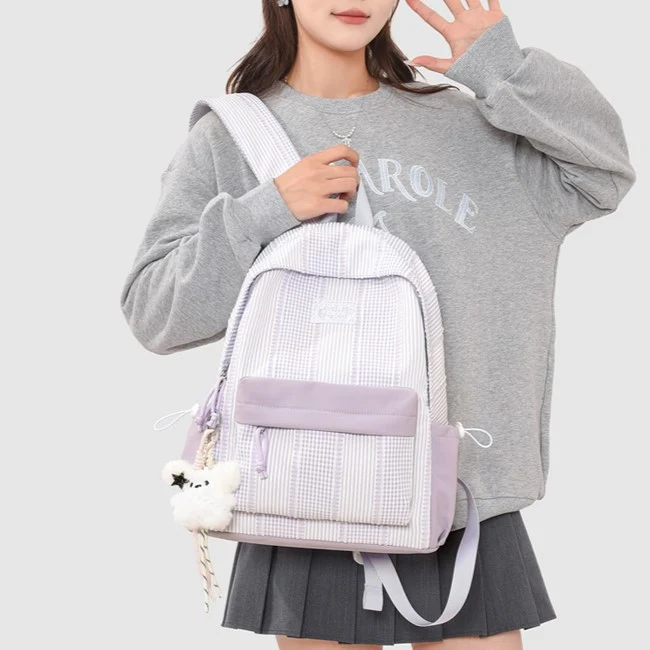 Stylischer gestreifter Design-Rucksack Karnz