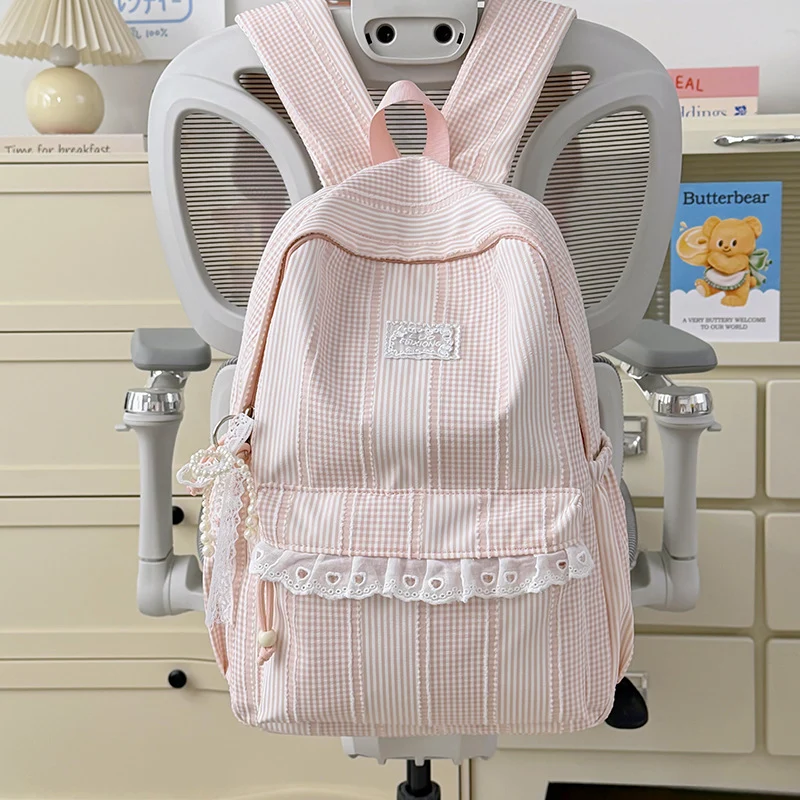 Stylischer gestreifter Design-Rucksack Karnz