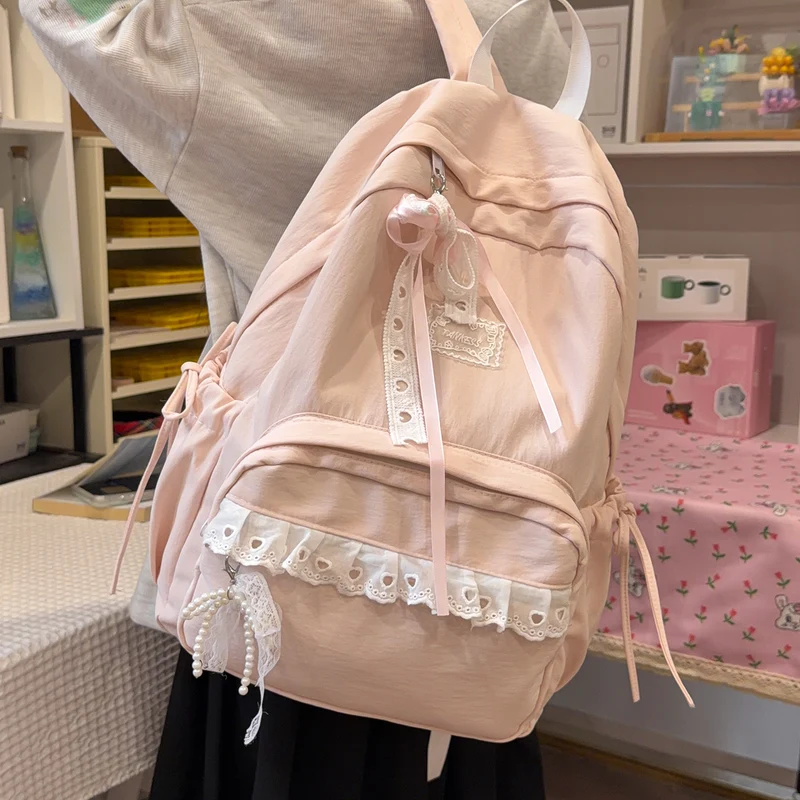 Dekorativer Cartoon-Charakter-Rucksack Karnz