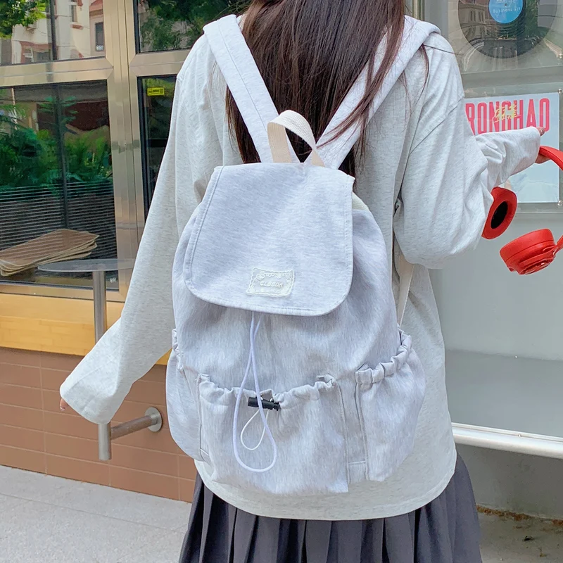 Verspielt gepunkteter Rucksack Karnz