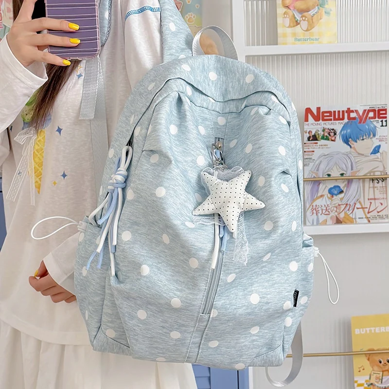 Verspielt gepunkteter Rucksack Karnz