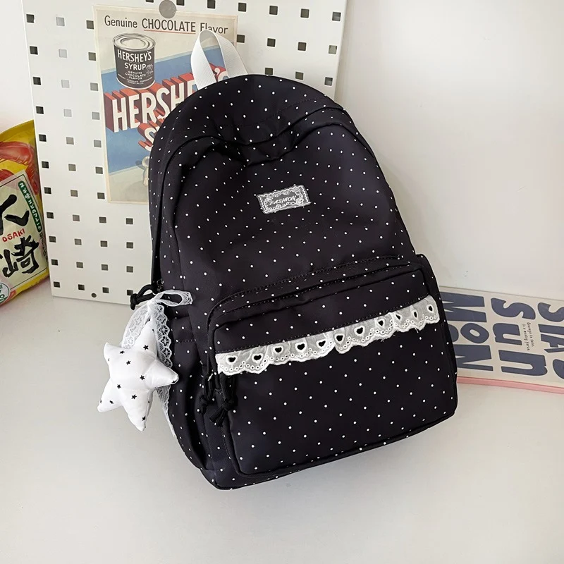 Süßer dekorativer gepunkteter Rucksack Karnz