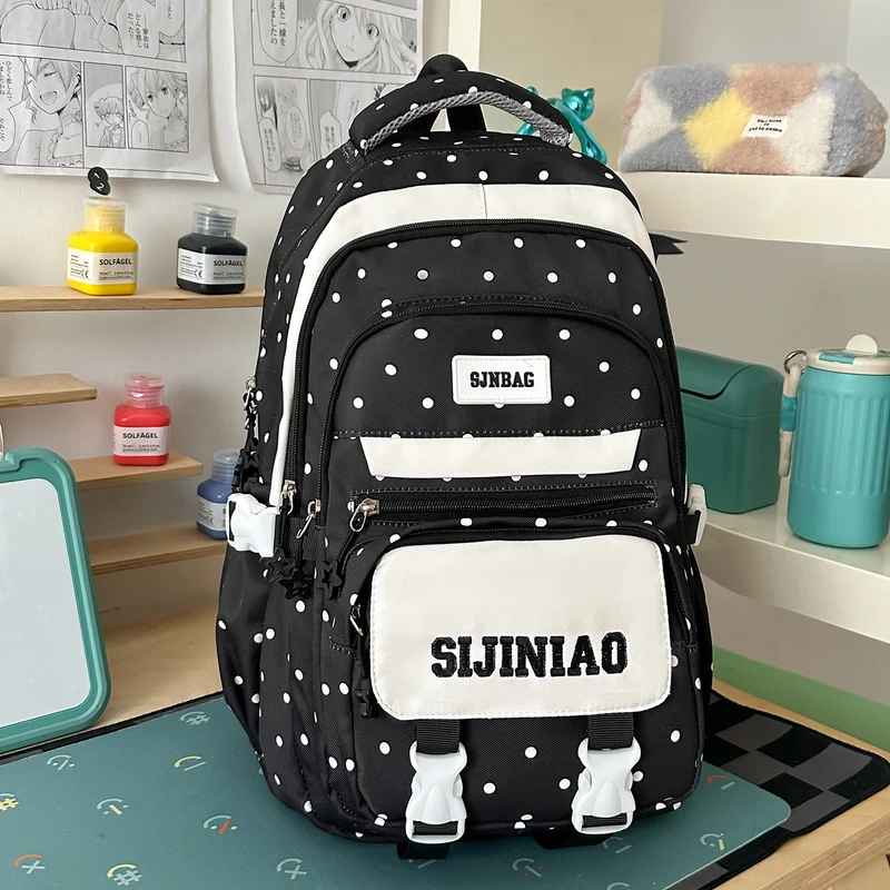 Abenteuerlicher gepunkteter Rucksack Karnz