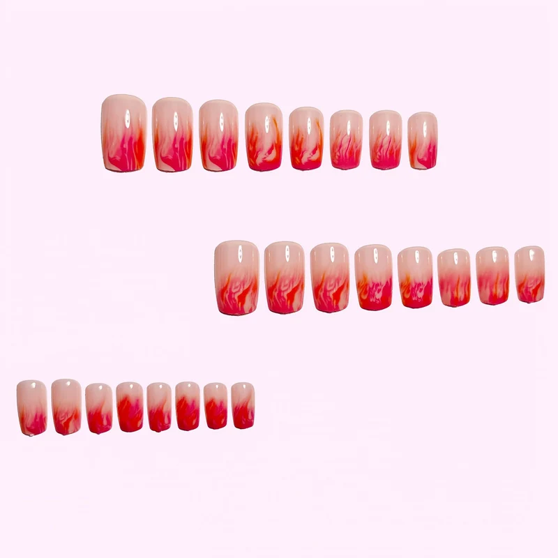 Künstlerisches Farbverlauf-Nageldesign