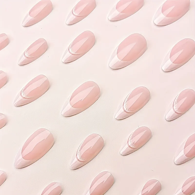 Elegante Französische Spitzen-Nagelkunst