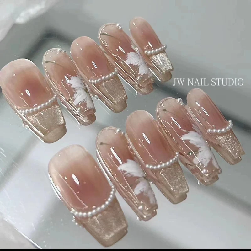 Künstlerisches handgefertigtes Press-On-Nagelset