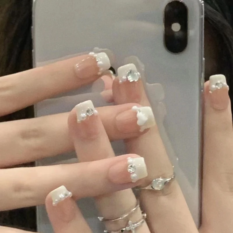 Kristallverzierte Press-On-Nagelset