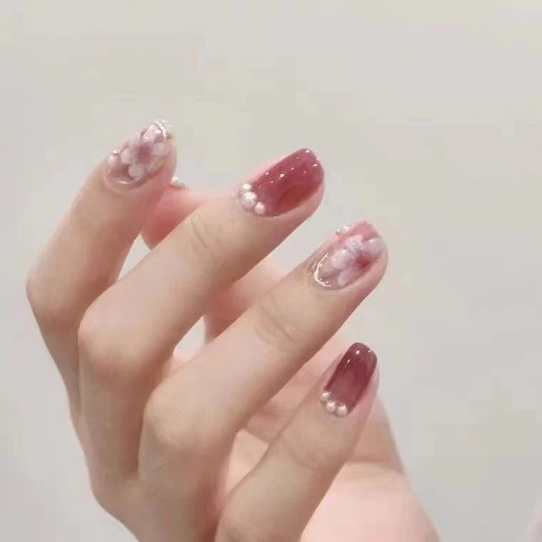 Künstlerisches Floral Press-On Nagel Set