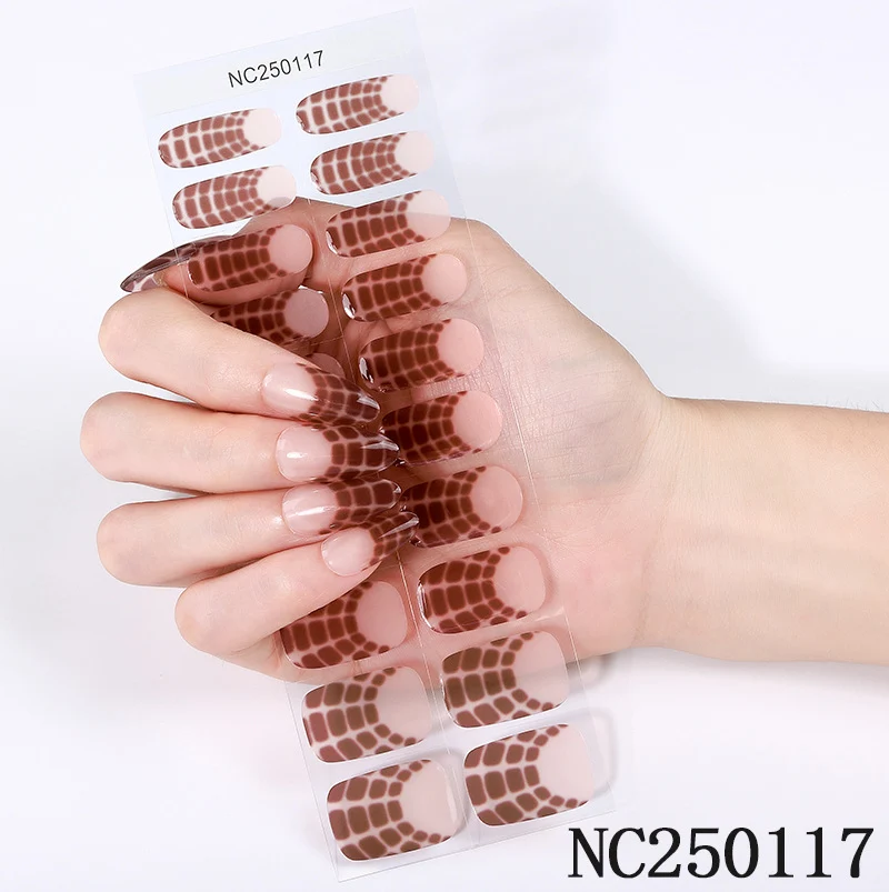 Stylische Faux-Tierdruck-Nagel-Wrapper