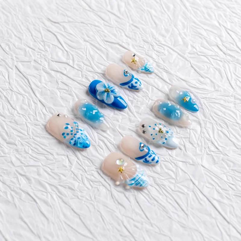 Künstlerisches Floral Dekoratives Press-On Nagelset