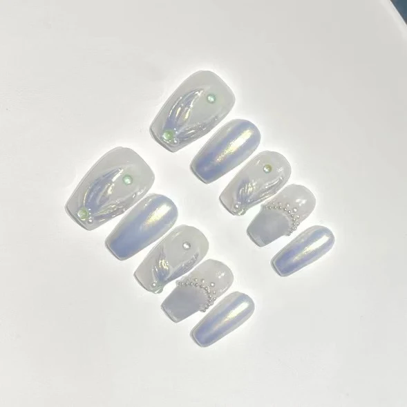 Künstlerisches dekoratives Press-on-Nagelset