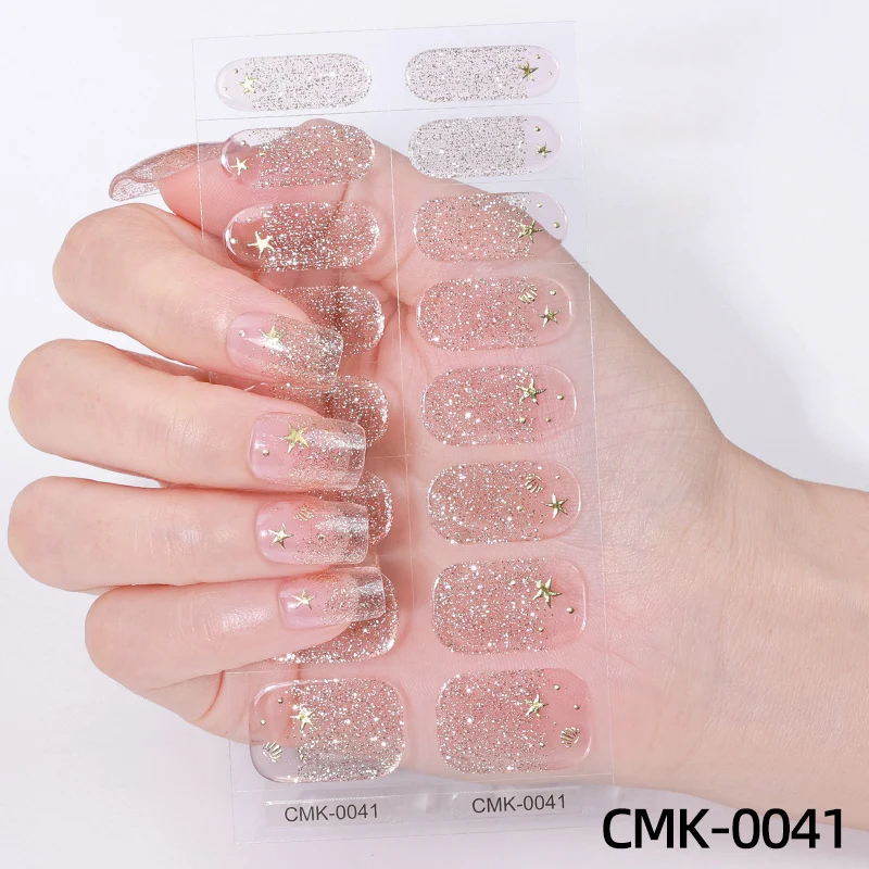 Funkelnde Nagelüberzüge