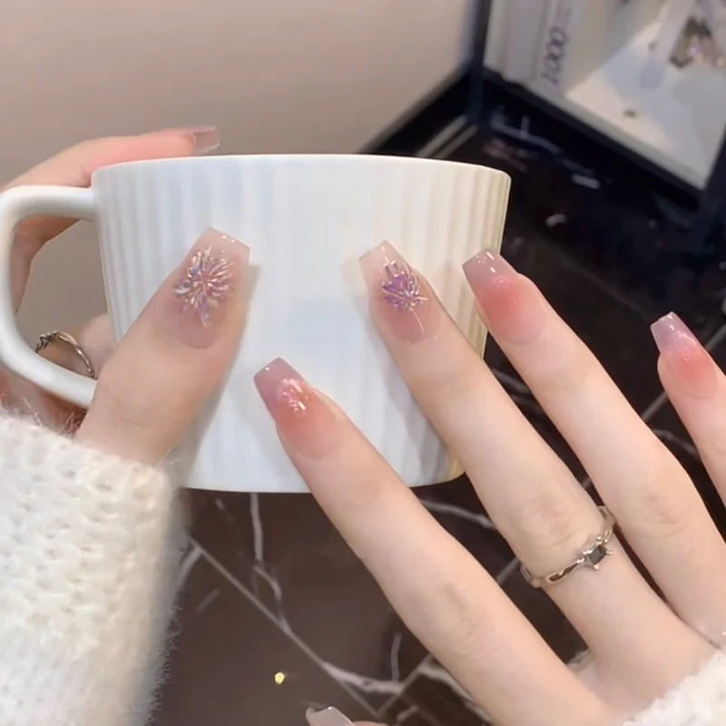 Künstlerische Press-On Nageldesign 1791106491