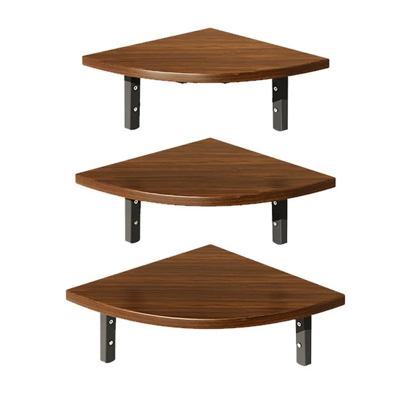 Dreieckiges Wandregal mit Holzoptik-Oberfläche und robusten Metallhaltern